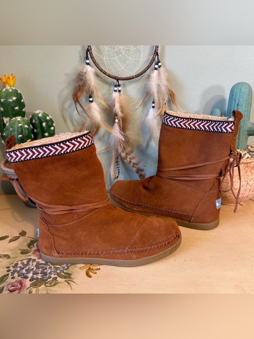 Toms One for One Tan Suede Leather Faux Fur Lined Boho Boots